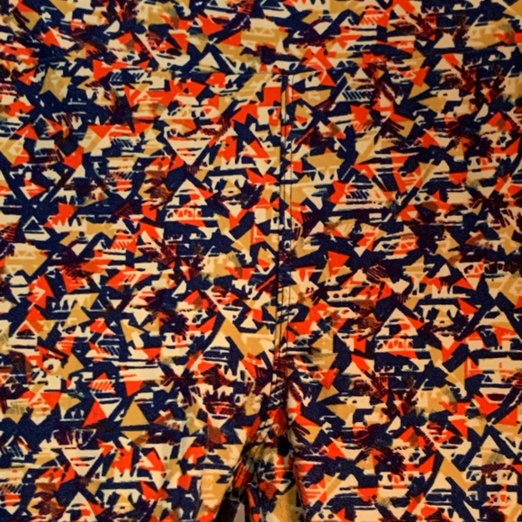 LuLaRoe - Picture 2 of 2